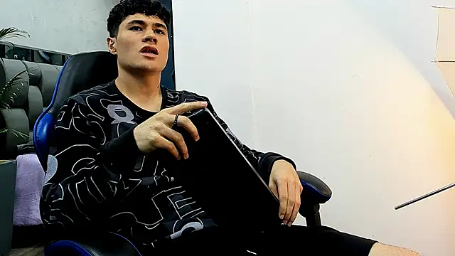 roan birkin online show from October 2, 2025, 7:39 pm