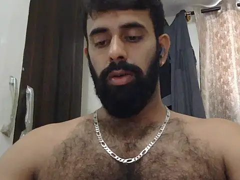 Snapshot of indianhairybull chatting on May 20, 2026, 5:15 am indianhairybull online show from May 20, 2026, 5:15 am
