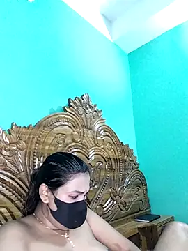 Snapshot of monekhan123 chatting on November 18, 2025, 2:31 pm monekhan123 online show from November 18, 2025, 2:31 pm