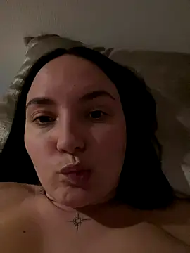 Orgasmille online show from December 17, 2025, 9:31 pm