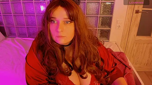 Snapshot of EmilyPerfect chatting on March 19, 2025, 3:51 pm EmilyPerfect online show from March 19, 2025, 3:51 pm