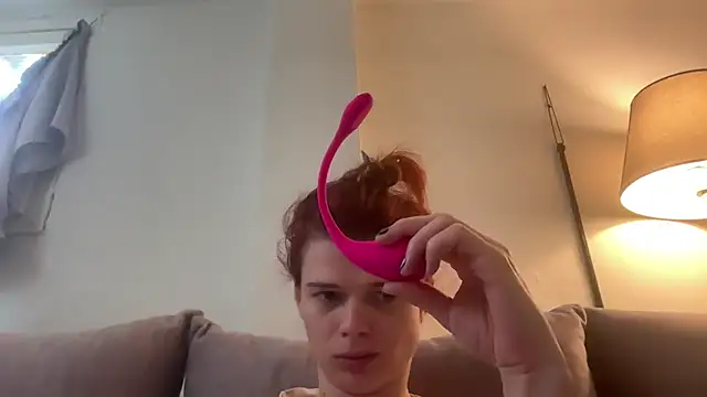 ScarletBottom online show from September 16, 2025, 6:14 am