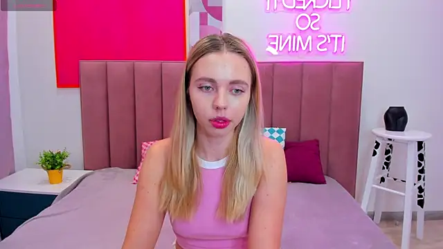 Snapshot of TessaAdorable chatting on November 6, 2025, 1:31 am TessaAdorable online show from November 6, 2025, 1:31 am