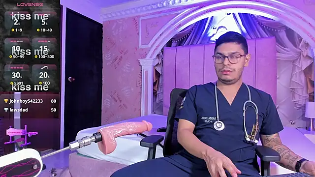 Snapshot of angel_fetish_ chatting on February 13, 2025, 10:44 am angel fetish online show from February 13, 2025, 10:44 am