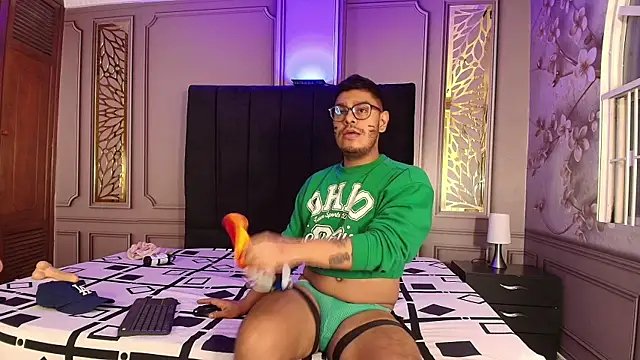 Snapshot of angel_fetish_ chatting on February 28, 2025, 4:54 am angel fetish online show from February 28, 2025, 4:54 am