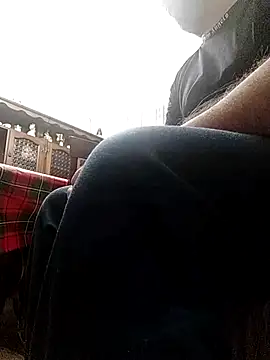 NAvoglia online show from March 18, 2025, 10:04 pm