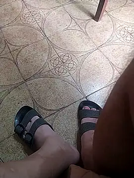 NAvoglia online show from November 10, 2025, 1:16 pm