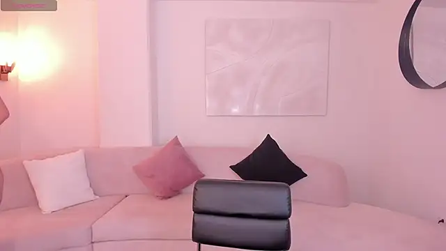 IsabellaKroft online show from February 19, 2025, 6:54 pm