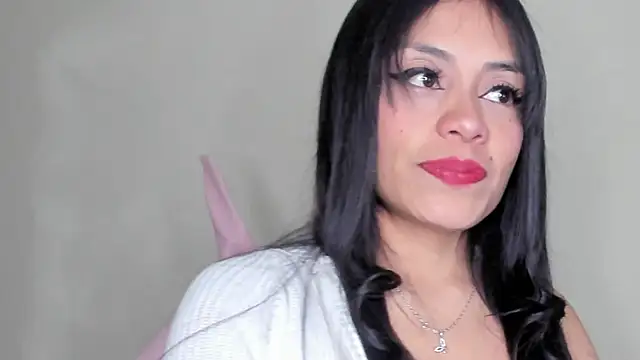 Raichell  online show from March 9, 2025, 4:05 am