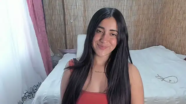 Snapshot of __leaa chatting on November 4, 2025, 10:13 pm leaa online show from November 4, 2025, 10:13 pm