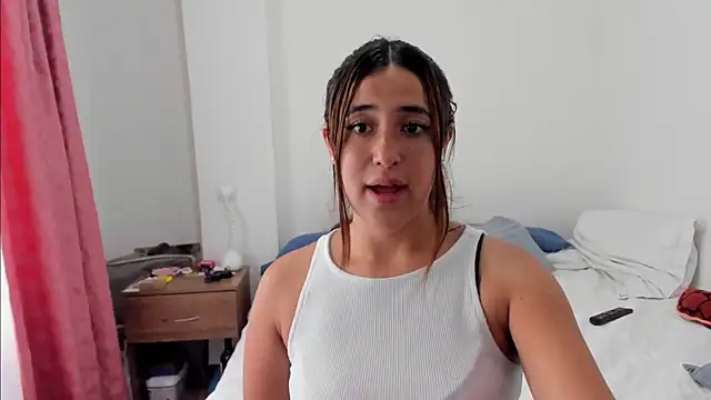 Snapshot of __leaa chatting on February 27, 2025, 8:09 pm leaa online show from February 27, 2025, 8:09 pm