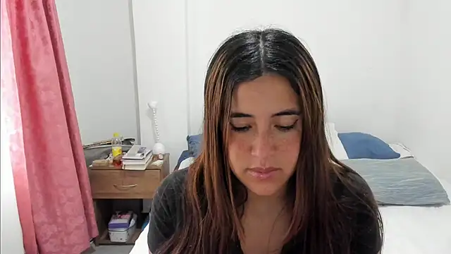 Snapshot of __leaa chatting on March 6, 2025, 8:59 pm leaa online show from March 6, 2025, 8:59 pm