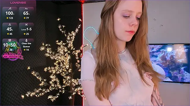 Snapshot of kitness_sky chatting on February 6, 2025, 10:25 am kitness sky online show from February 6, 2025, 10:25 am