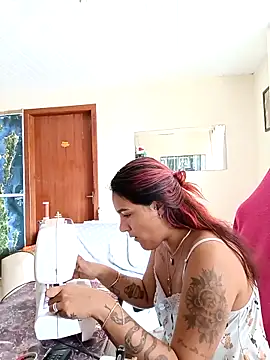 Pantaneirasexy online show from September 30, 2025, 1:06 pm