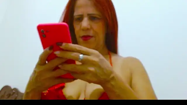 Snapshot of PandoraLorens chatting on March 12, 2025, 4:46 pm PandoraLorens online show from March 12, 2025, 4:46 pm