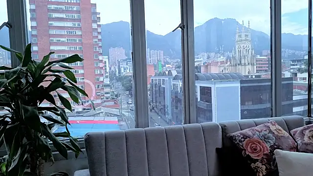 Snapshot of Daphne_chers chatting on January 7, 2026, 7:41 pm Daphne chers online show from January 7, 2026, 7:41 pm