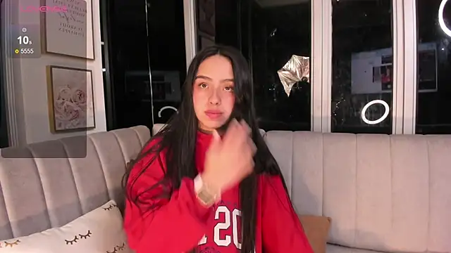 Daphne chers online show from February 25, 2025, 7:49 pm