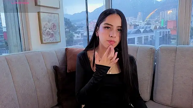 Snapshot of Daphne_chers chatting on February 6, 2026, 8:49 pm Daphne chers online show from February 6, 2026, 8:49 pm