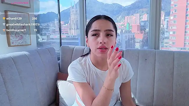 Snapshot of Daphne_chers chatting on February 20, 2026, 8:00 pm Daphne chers online show from February 20, 2026, 8:00 pm