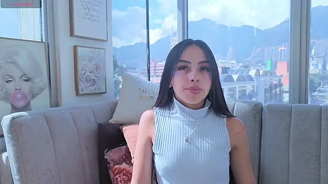 Snapshot of Daphne_chers chatting on January 13, 2026, 7:29 pm Daphne chers online show from January 13, 2026, 7:29 pm