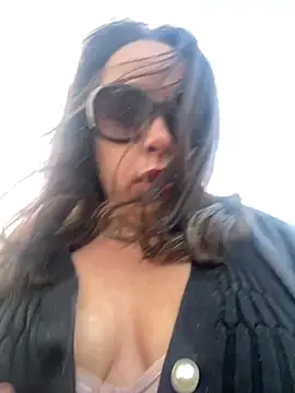 laarti online show from September 24, 2025, 6:31 am