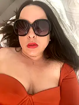 laarti online show from October 16, 2025, 1:52 pm