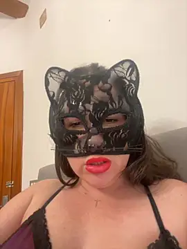 laarti online show from November 28, 2025, 4:51 pm