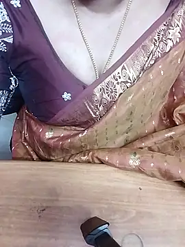 Tamil Radha online show from November 22, 2025, 5:45 pm