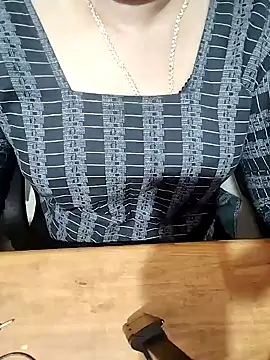 Tamil Radha online show from September 9, 2025, 5:44 pm