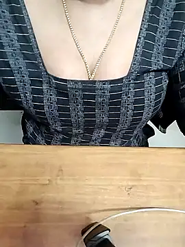 Tamil Radha online show from November 21, 2025, 1:15 am