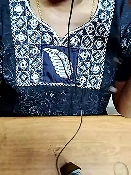 Tamil Radha online show from October 23, 2025, 6:06 pm