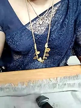 Tamil Radha online show from October 5, 2025, 5:36 pm