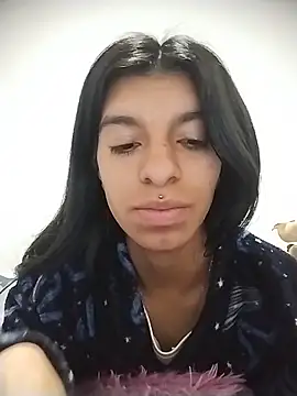 Ariell Kieran online show from July 2, 2026, 3:23 am