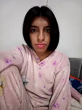 Ariell Kieran online show from March 23, 2025, 1:53 am