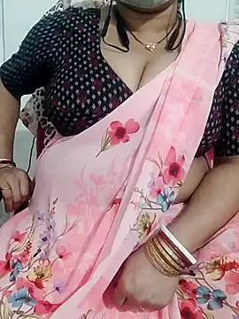 Snapshot of o-radha chatting on February 15, 2025, 12:22 pm o-radha online show from February 15, 2025, 12:22 pm