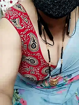 Snapshot of o-radha chatting on February 18, 2025, 10:03 pm o-radha online show from February 18, 2025, 10:03 pm