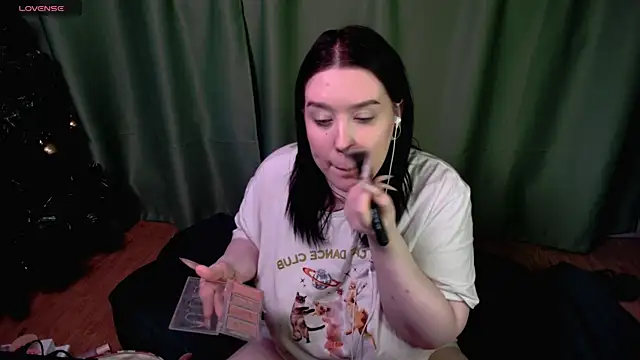 Viesicaa online show from March 9, 2025, 4:33 pm