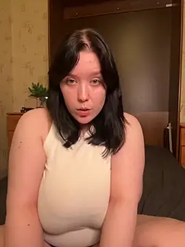 Viesicaa online show from October 3, 2025, 5:25 pm