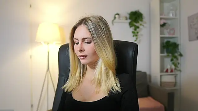 Snapshot of catecrago_ chatting on November 5, 2025, 9:01 am catecrago online show from November 5, 2025, 9:01 am