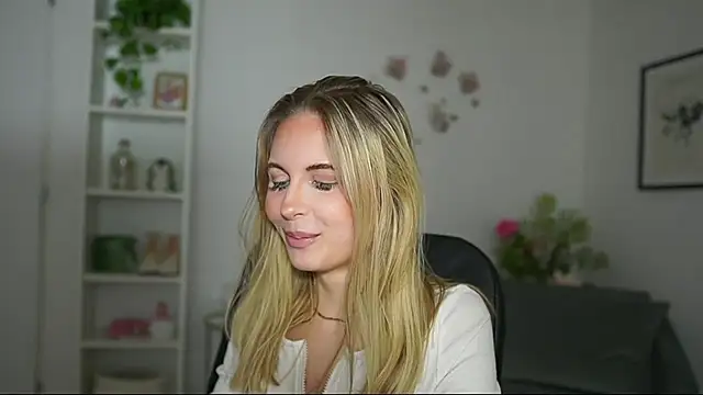 Snapshot of catecrago_ chatting on February 28, 2025, 11:58 am catecrago online show from February 28, 2025, 11:58 am