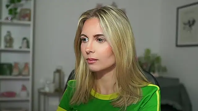 Snapshot of catecrago_ chatting on March 14, 2025, 8:53 am catecrago online show from March 14, 2025, 8:53 am