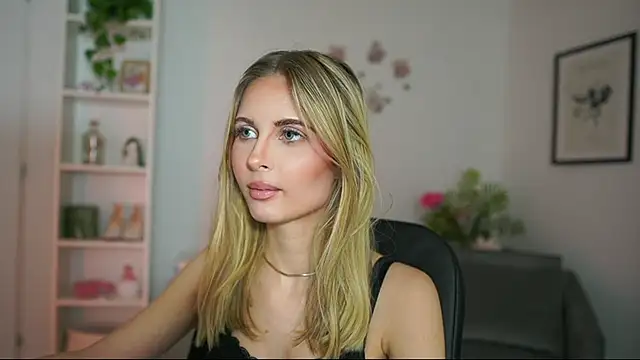 Snapshot of catecrago_ chatting on February 27, 2025, 2:00 pm catecrago online show from February 27, 2025, 2:00 pm