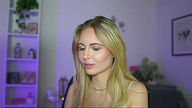 Snapshot of catecrago_ chatting on February 26, 2025, 5:00 pm catecrago online show from February 26, 2025, 5:00 pm