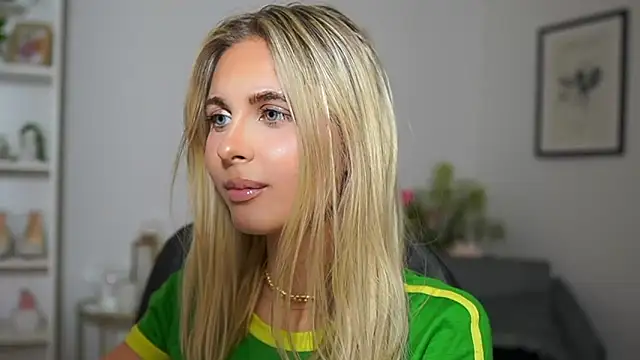 Snapshot of catecrago_ chatting on March 18, 2025, 5:01 pm catecrago online show from March 18, 2025, 5:01 pm