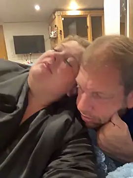 Lars-Lola online show from October 29, 2025, 6:56 am