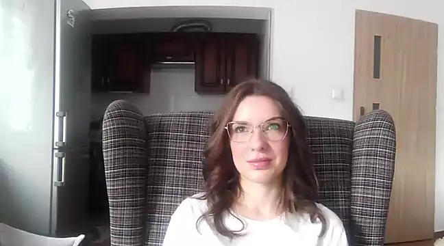 aurora lust online show from February 10, 2025, 7:47 am