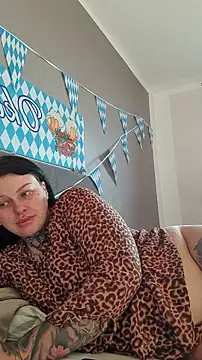 CannabisQueenn online show from October 2, 2025, 7:12 am