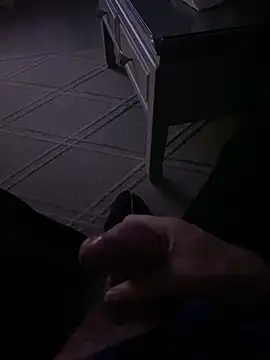 Snapshot of Avignon1963 chatting on February 22, 2025, 6:28 am Avignon1963 online show from February 22, 2025, 6:28 am