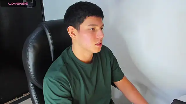 JamesCr  online show from March 23, 2025, 8:15 am