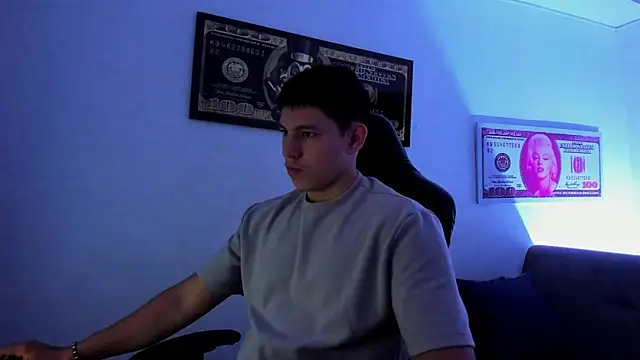 JamesCr  online show from February 28, 2025, 1:25 pm